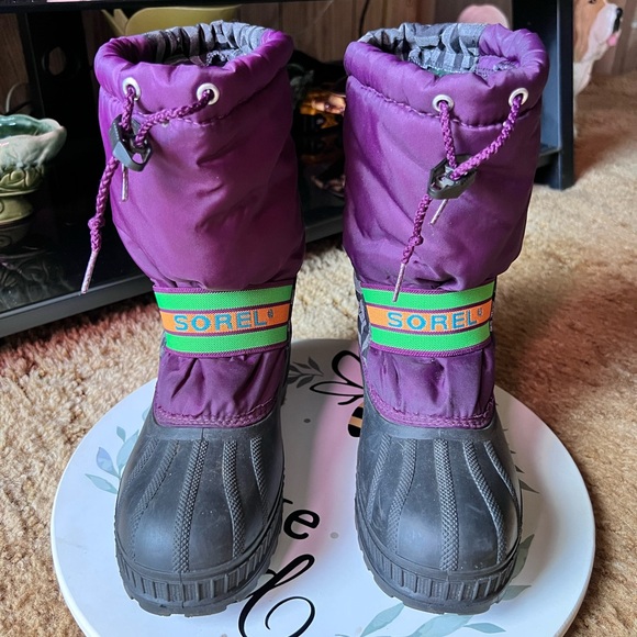 Women's Sorel Purple Winter snow Boots with illuminate Sz 6 Waterproof. - Picture 10 of 16